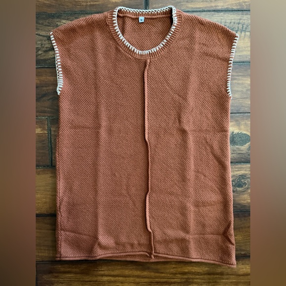 Tops - New Without Tags Rust Knit Sleeveless Women’s Top
